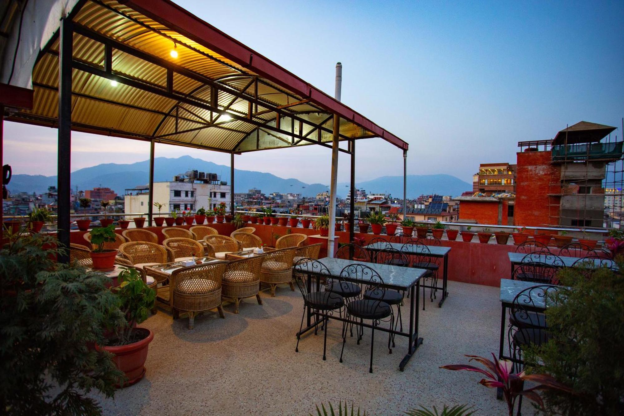 Hotel Jay Suites Catmandu Exterior foto